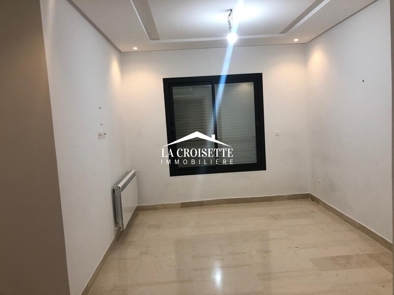 Duplex S+4 avec jardin à La Soukra